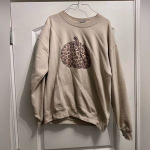 Gildan pumpkin sweater size large